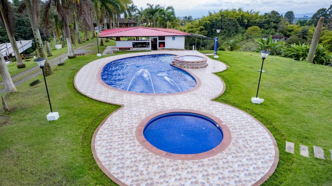 Rancho Chihuahua Hotel Филандиа Екстериор снимка