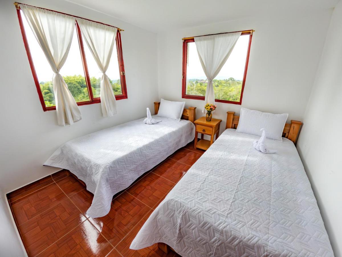Rancho Chihuahua Hotel Филандиа Екстериор снимка